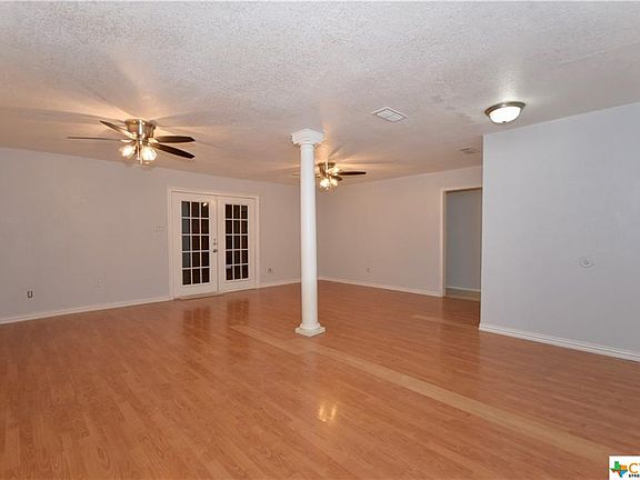 5th image of 1208 W Avenue E