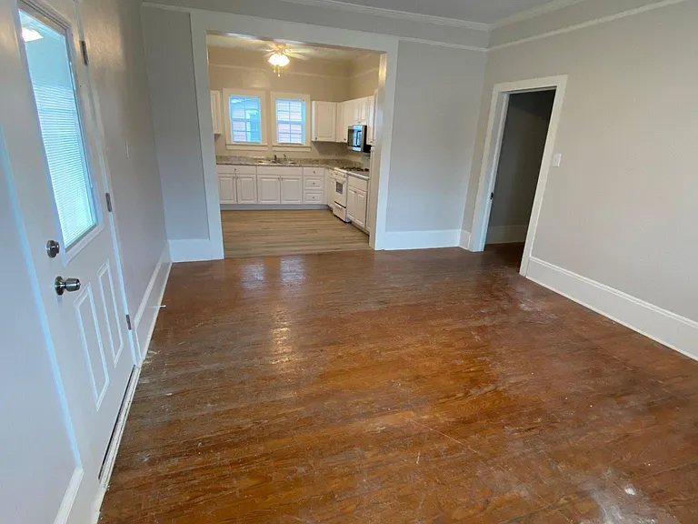 147 Williams Ave — Photo 20