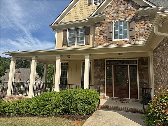 3rd image of 4801 Saddle Creek Ct