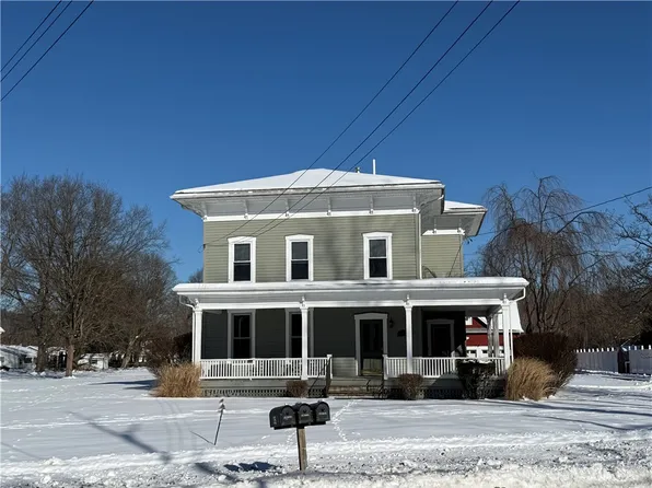 35 Main St, Big Flats, NY 14814