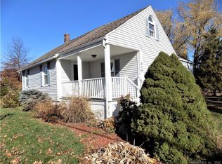776 East St N, Suffield, CT 06078