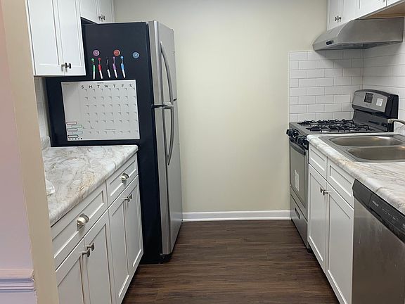 4th image of 1100 Hillgrove Ave #4
