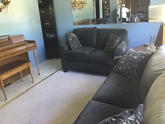 2nd image of 1500 Lincoln Pl