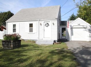 41 Broad St, Warwick, RI 02888