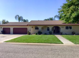 10608 Rio Sombra Dr, Oakdale, CA 95361