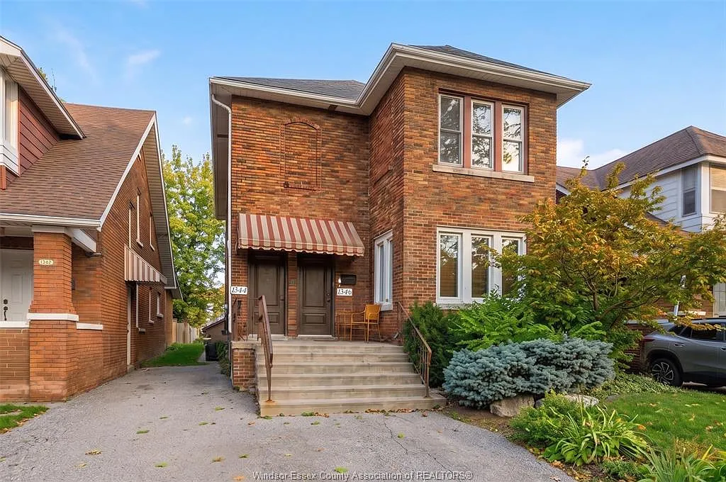 2 bed, $1,900 — Photo 2