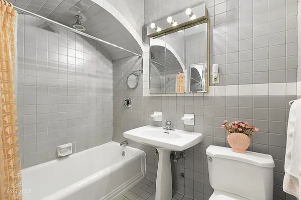 Sold by Corcoran | media 16