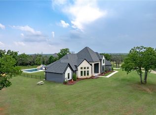 3122 Somerset Farms Rd, Newalla, OK 74857