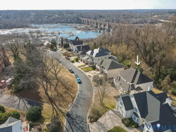 12 S Tow Path Ln, Richmond, VA 23221