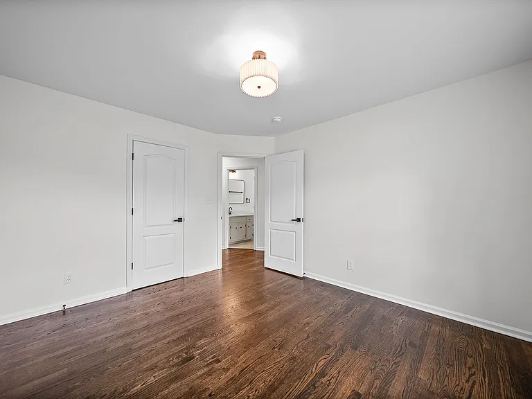 270 Harold Dr — Photo 25