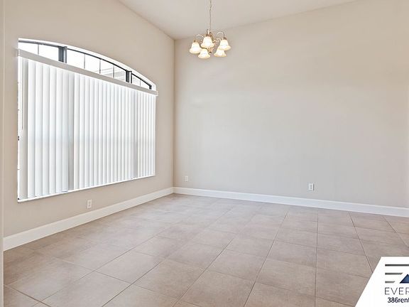 5th image of 19 Freeman Ln