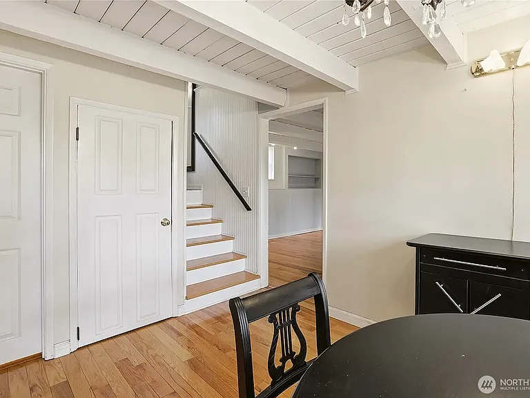 12404 NE 6th Pl — Photo 16