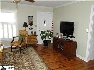 2nd image of 38 Fairford Cir