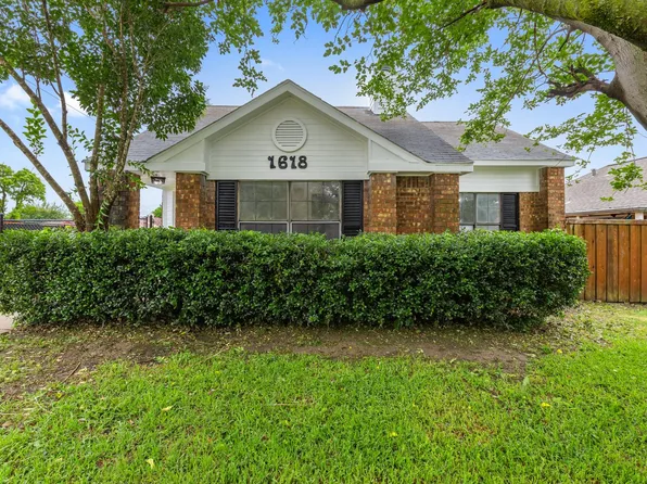 1618 Windmill Ln, Mesquite, TX 75149