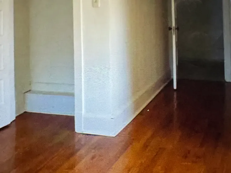 1728 E 1st St #4 — Photo 8