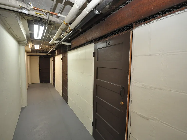 298 Main St #12 — Photo 20