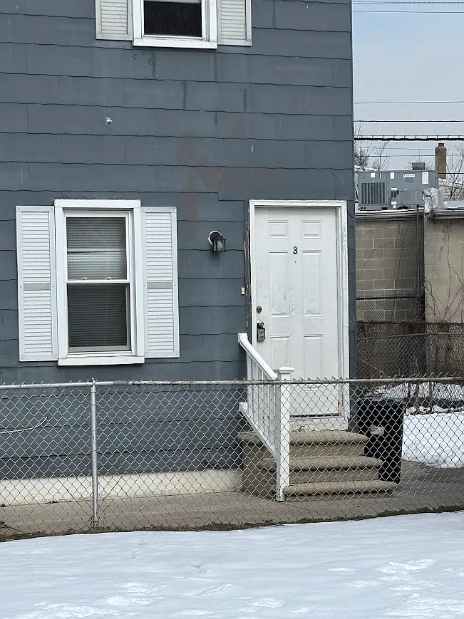 1 bed, 800 sqft, $1,200 — Photo 1