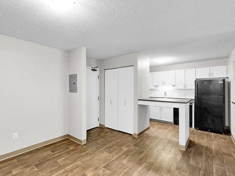 Audenn Apartments — Photo 13
