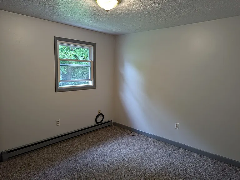 669 Highland Ave — Photo 13