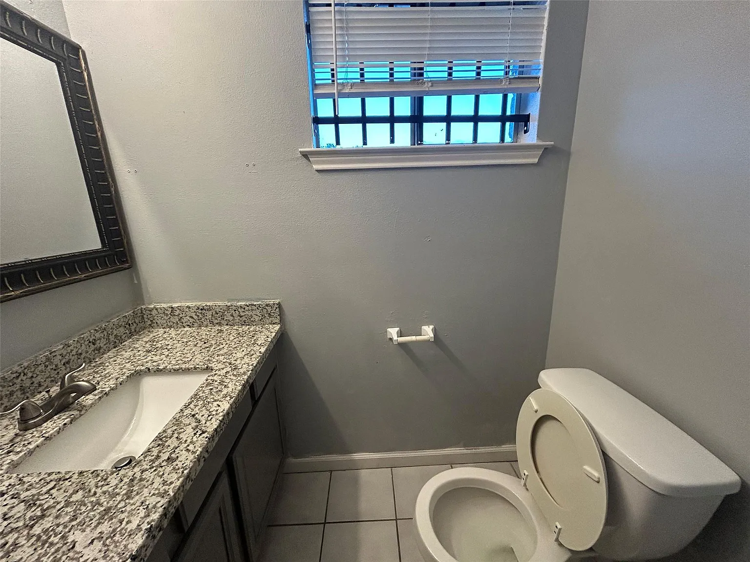 3 bed, 1.5 bath, 1328 sqft, $1,550 — Photo 4