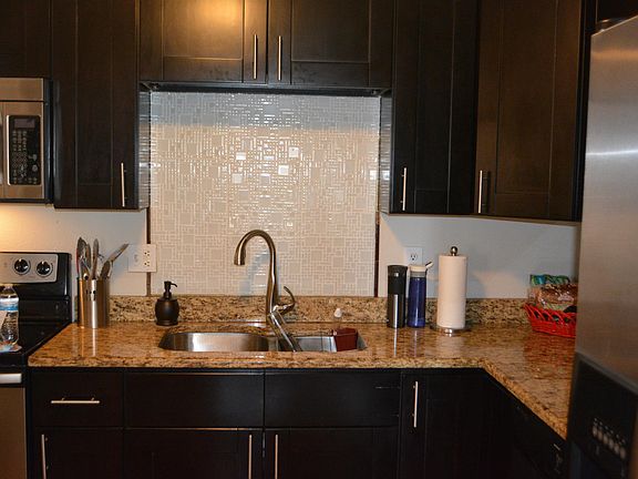Granite, SS Appl, Newer Cabs