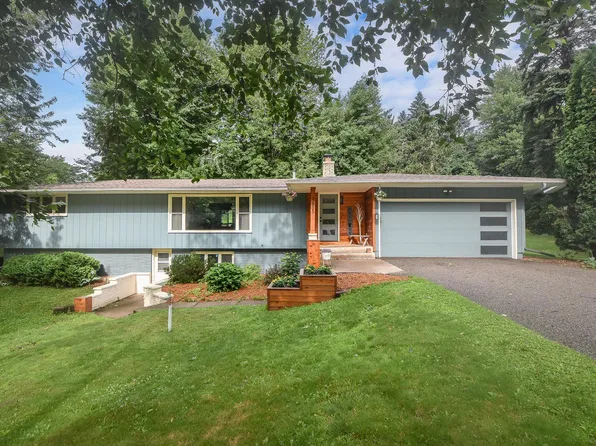 1615 Calvary Ct, Saint Cloud, MN 56301