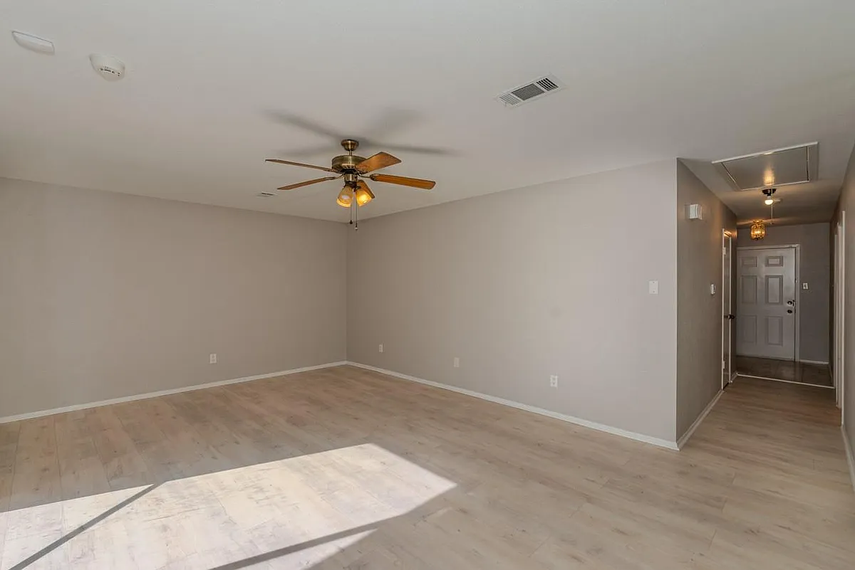 Building Photo - 1191 Park Meadow Dr