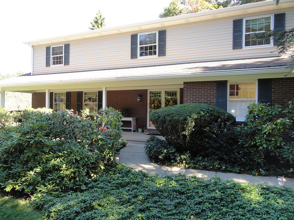 1st image of 815 Elizabeth Ln