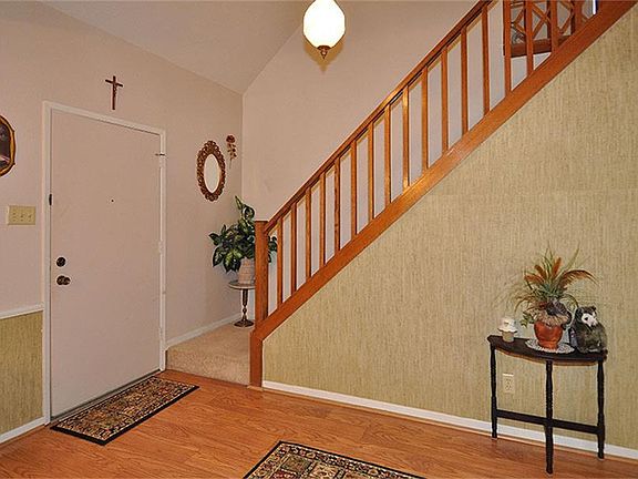 3rd image of 2918 Laurel Fork Dr