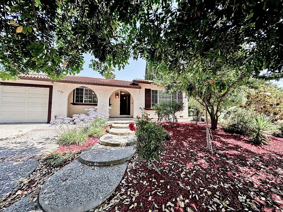 1726 Aprilsong Ct