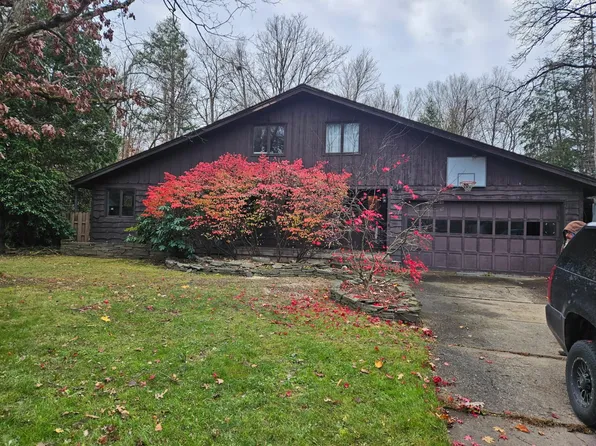 308 Murray Hill Rd, Vestal, NY 13850
