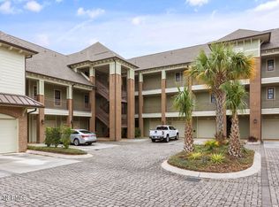 648 Village Park Drive 301, Wilmington, NC 28405