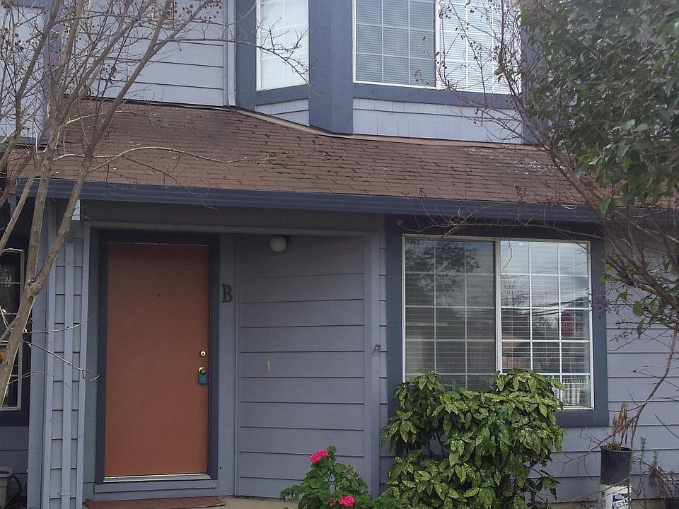 Front of Complex / Unit