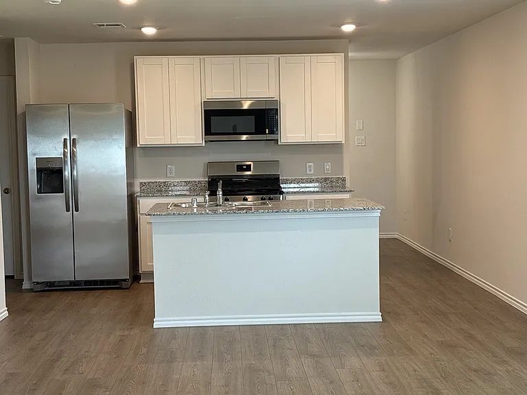 3022 Serenity Ln — Photo 5