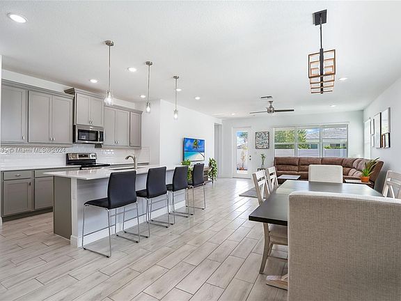 2nd image of 4180 Bonita Way