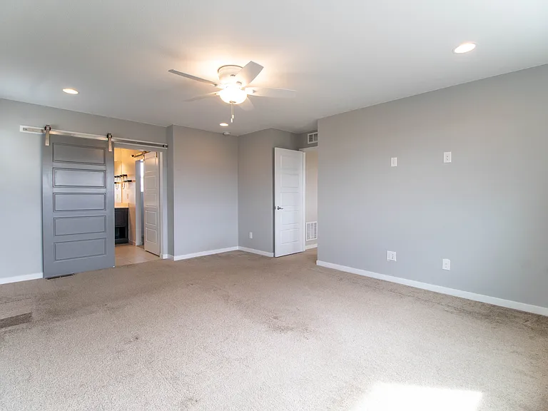 11069 Rifle Ct — Photo 16