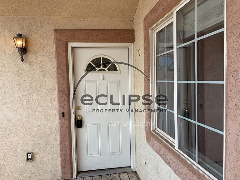 494 Coronado Way #C — Photo 1