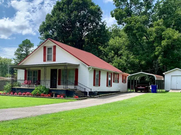 305 Phelps St, Gleason, TN 38229