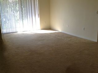 6821 SW 44th St APT 304, Miami, FL 33155