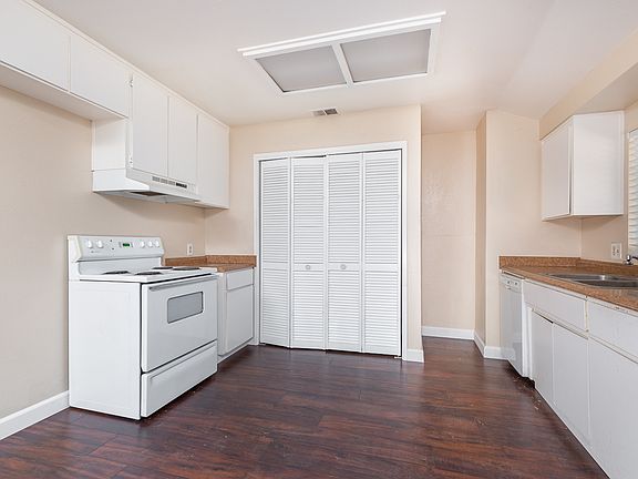 4th image of 5965 N Haven Dr