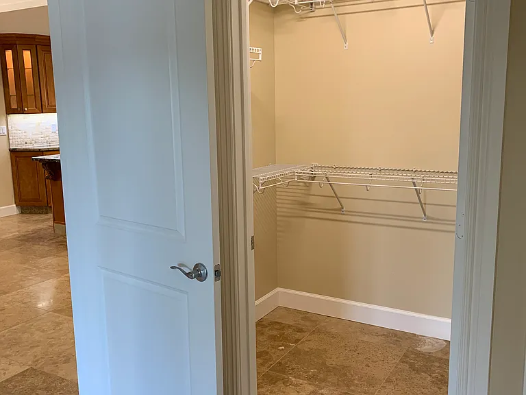928 NW Spruce Ridge Dr — Photo 21
