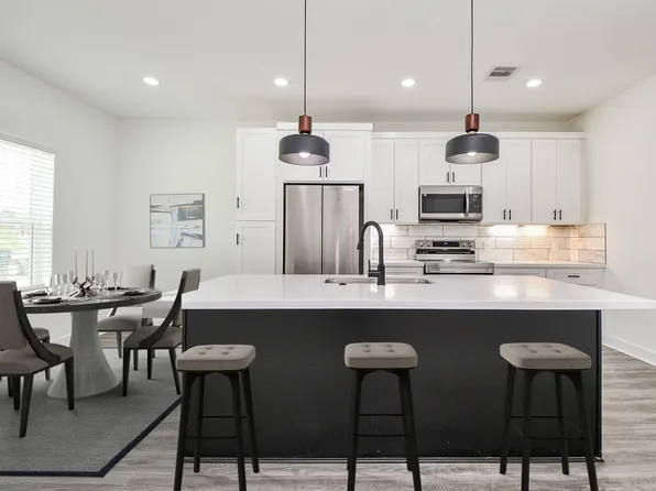 9734 Pelsey St Unit B, Houston, TX 77029