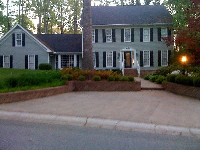 Front parking Pad
