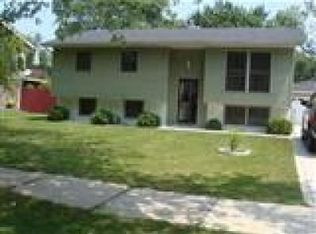 5551 Grant St, Merrillville, IN 46410