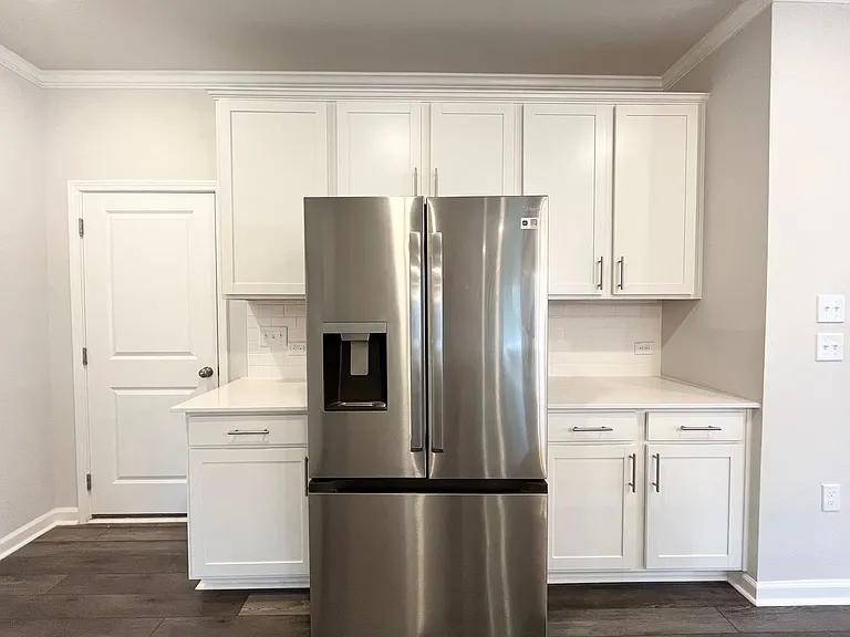 812 Cainhoy Ct — Photo 6