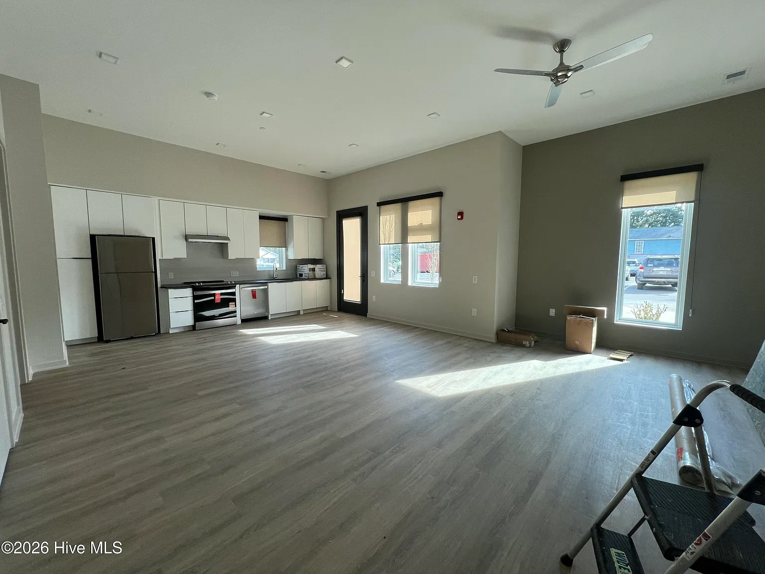 1 bed, 1.0 bath, 750 sqft, $1,400 — Photo 2