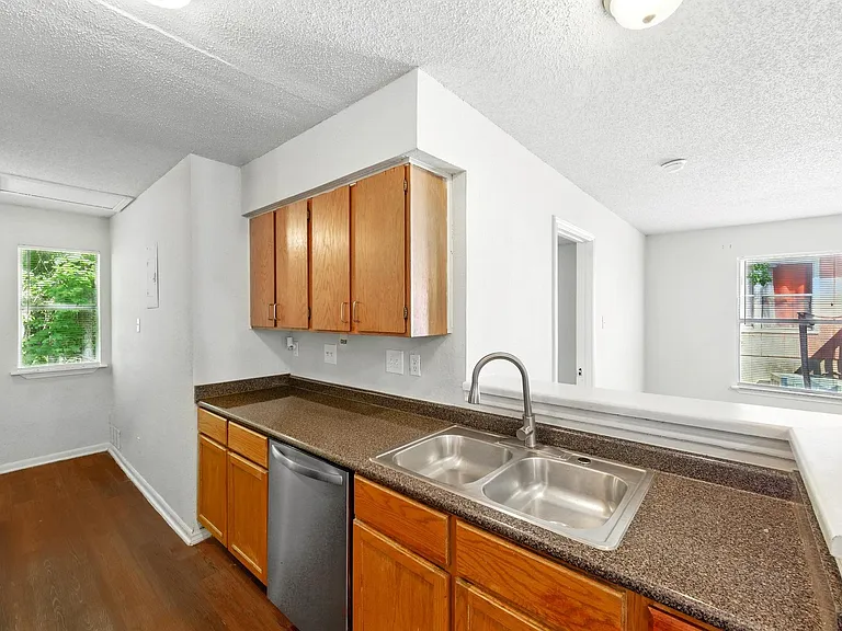 5707 Spring Meadow Rd #B — Photo 9