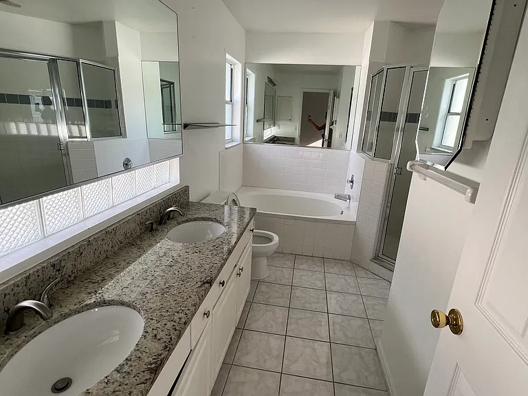 720 Lake Davenport Blvd — Photo 9