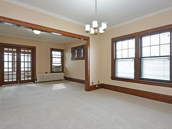 3rd image of 1665 Dayton Ave APT 3