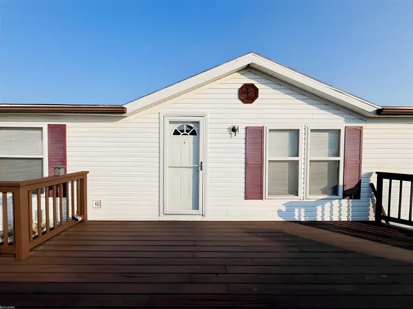 58212 Hillchester Rd, Washington, MI 48094